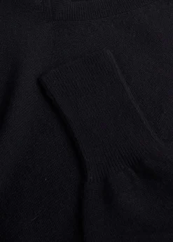 Classic Cashmere V-Neck Sweater